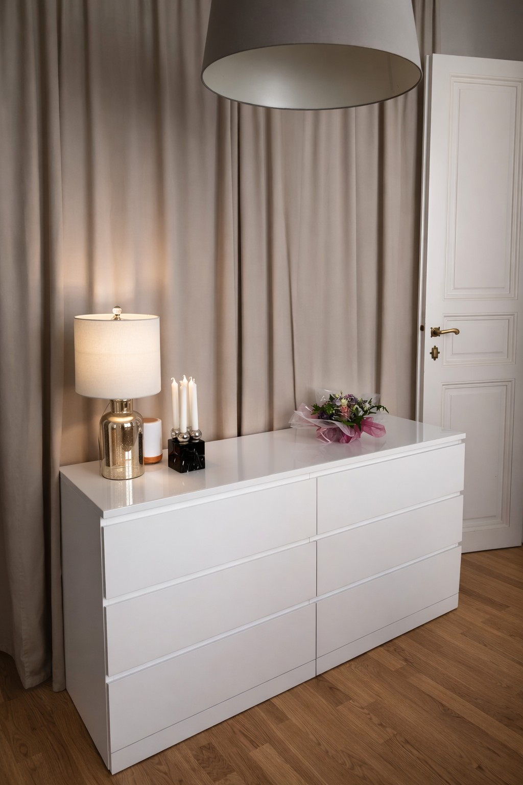 Warm Minimalism - Detail